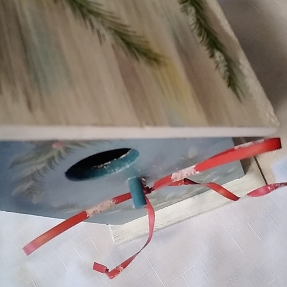 Kathy Hatch Handpainted Winter Holiday Birdhouse 2002 - Picture 10 of 11